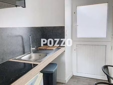 location appartement t1 meublé à granville (50400) : à louer t1 meublé / 20m² granville