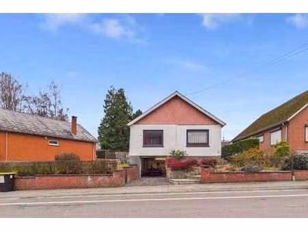 villa plain-pied - 3 chambres avec grand garage et jardin