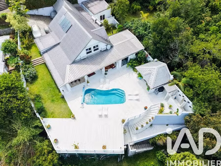 vente maison 7 pièces 235 m² à la montagne (97417)  1 480 000 €