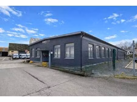 business center – ensemble de bureaux à tertre