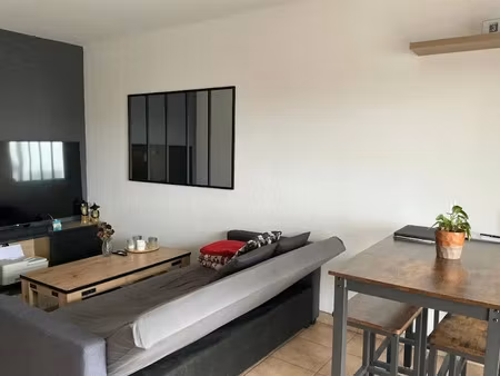 location meublée appartement 2 pièces 45 m² à annemasse (74100)  1 400 €