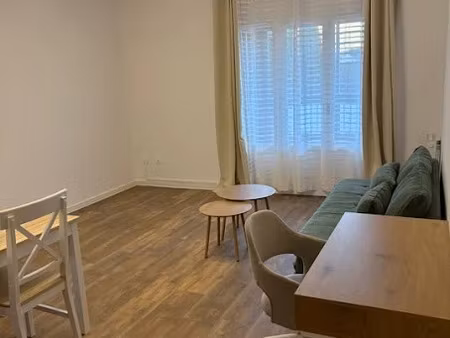 location meublée appartement 1 pièce 35 m² à corte (20250)  660 €