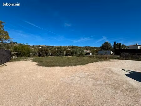 terrain à bâtir – 468m²