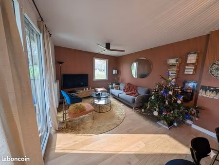 appartement rdc avec jardin donnant sur parc arboré