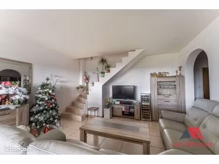 duplex 4 pièces 94 m²