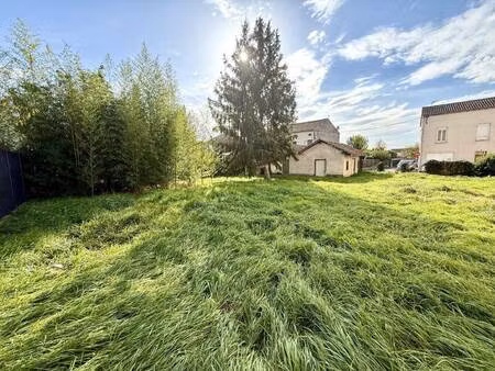 terrain constructible à vendre
