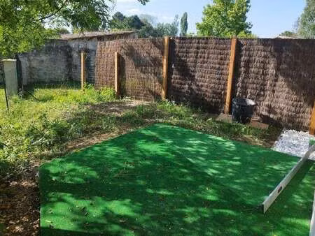 location maison à saint-morillon (33650) : à louer / 50m² saint-morillon