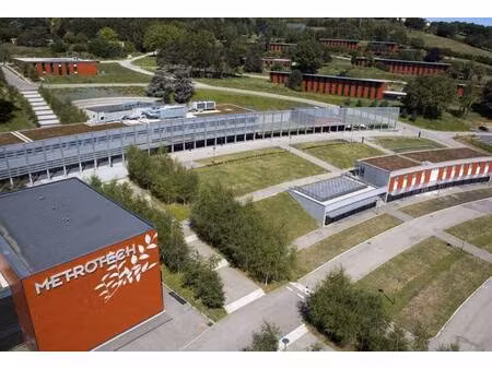 local d'activités à vendre