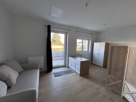 à louer studio meublé neuf de 28 m2 avec terrasse aiguep