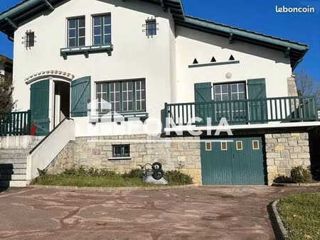 maison 5 pièces 192 m²