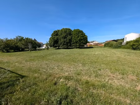 vente terrain 1100 m² à saint-eugene (17520)  21 000 €