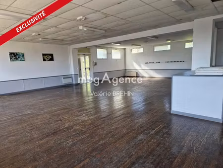 vente locaux professionnels 342 m² à bais (53160)  126 667 €