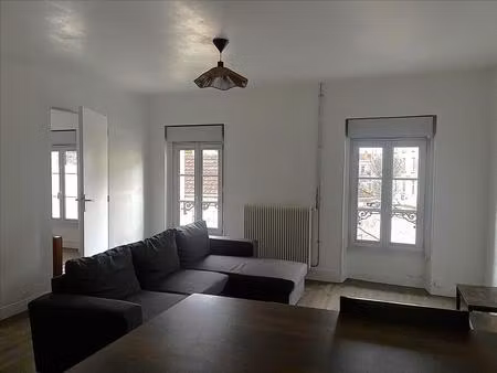 angoulême - charmant appartement t2 meublé