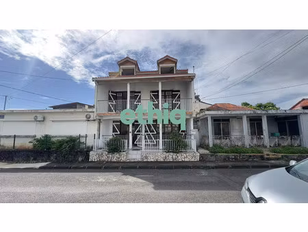 capesterre belle eau : maison f5 (135 m²) à vendre