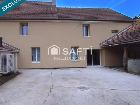 vous avez besoin d'espace!! cette maison est faite pour vous