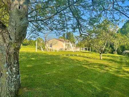 pavillon 4 chambres avec garage et dépendances