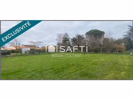 terrain constructible de 605m2