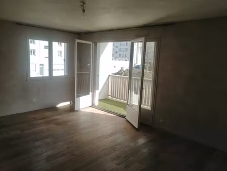 location appartement 3 pièces 76 m² à saint-sebastien-sur-loire (44230)  900 €