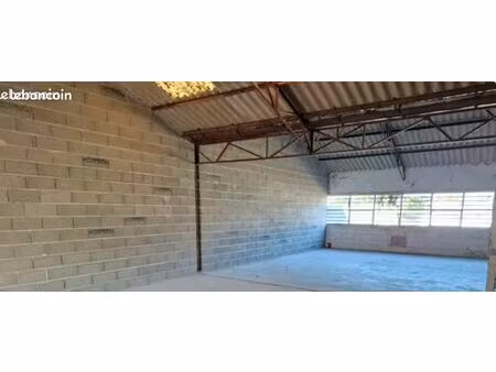 hangar a louer