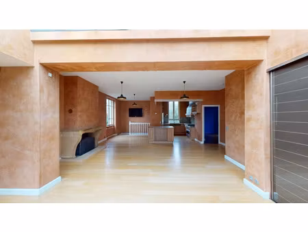 location maison 6 pièces 146 m² à lyon 9ème (69009)  2 580 €