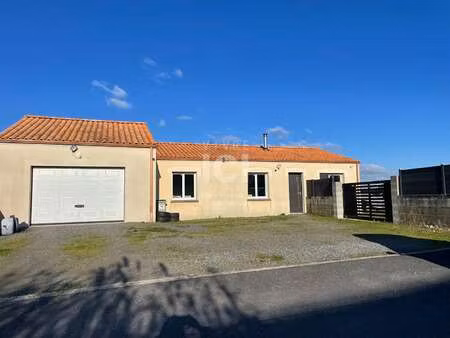 vente maison à saint-philbert-de-bouaine (85660) : à vendre / 97m² saint-philbert-de-bouai