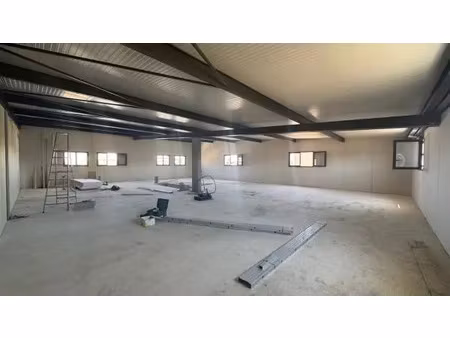 bureau a louer st esteve