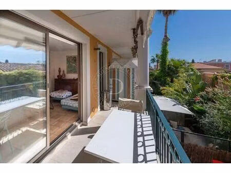 3 pièces avec terrasse et parking au coeur du village