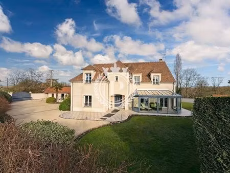 maison de luxe de 7 pièces en vente à bernay-vilbert  île-de-france