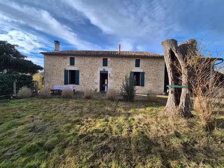 vente maison 4 pièces 118 m² à fargues (33210)  170 000 €