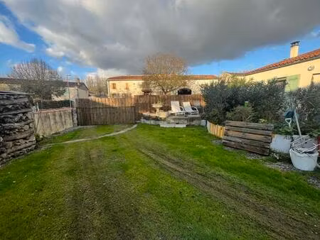 vente maison 4 pièces 127 m² rives-de-boutonne (17470)