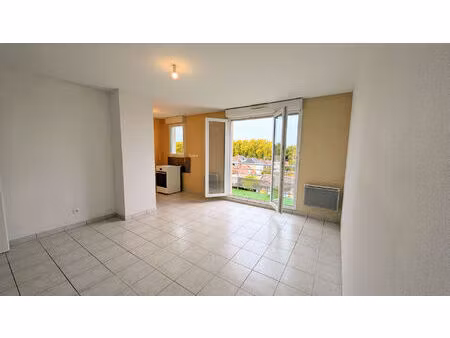 location appartement 3 pièces 50m²