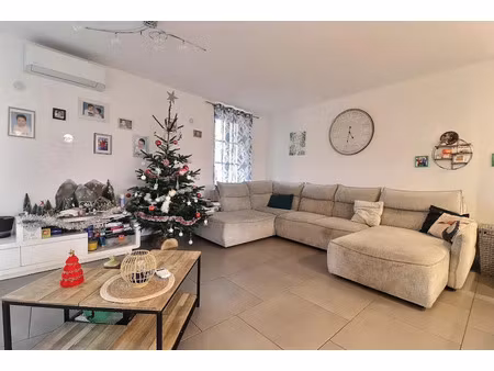vente maison 4 pièces 103.5 m² à camps-la-source (83170)  278 500 €