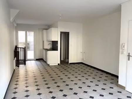 location appartement 1 pièce 37 m² à tours (37000)