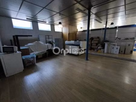 local commercial à vendre