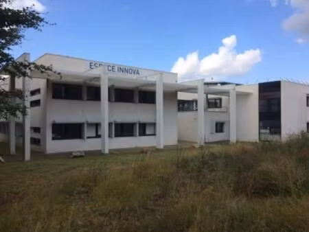 location bureau 45 m² à plœmeur (56270)