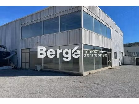 location local commercial