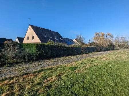 vente terrain à sarrigné (49800) : à vendre / sarrigné