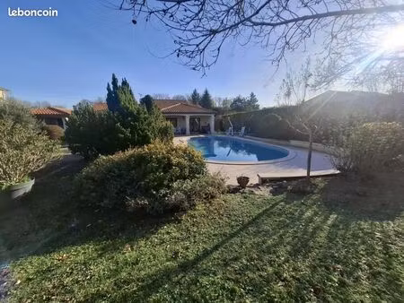 pavillon 5 pièces 153 m²