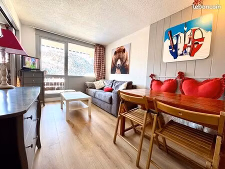 t2 lumineux plein sud à isola 2000 (hameau)