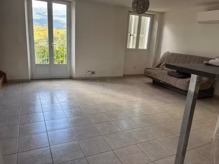 location appartement 3 pièces 79 m² à porto-vecchio (20137)  1 100 €