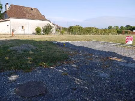 terrain constructible viabilisé à vendre