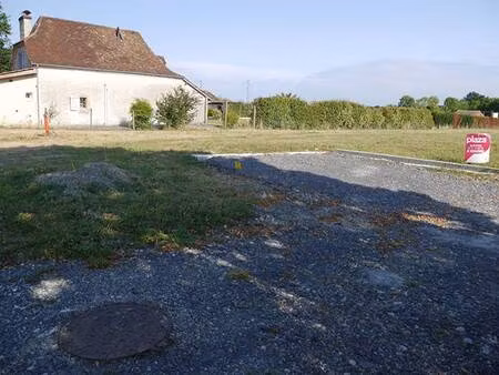 terrain constructible viabilisé à vendre