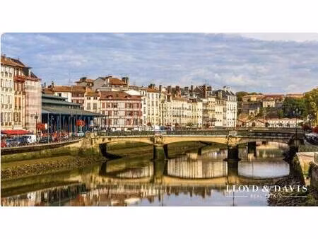 local d'activités avec bail commercial