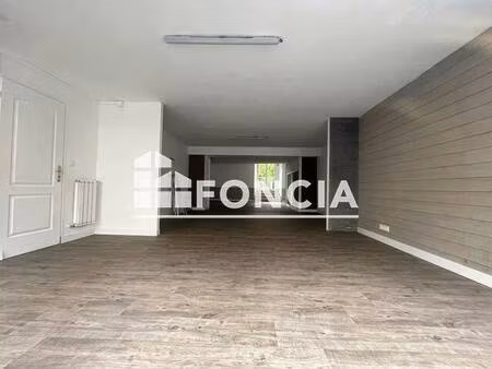 local commercial à louer