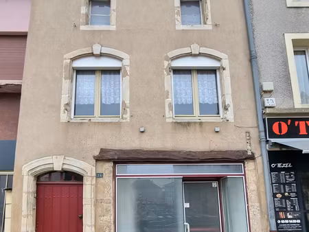 maison 100 m2 avec local commercial & appartement