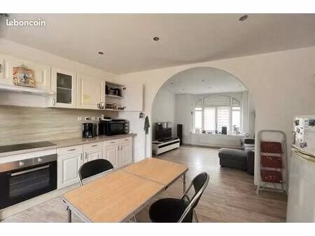 immeuble 2 pièces 94 m²