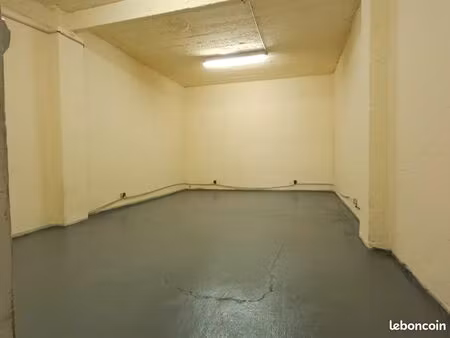 local stockage activité 25m2 argenteuil centre (sauf cuisine  moteurs etc)