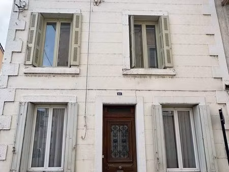 maison de ville à louer