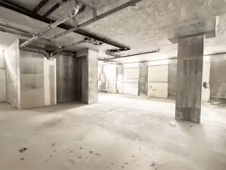 local commercial de 300m2 à louer à noisy-le-grand 93160