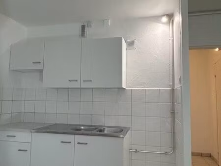 appartement f1 à louer - 1 pièce - 25 97 m2 - bruyeres le chatel - 91 - ile-de-france